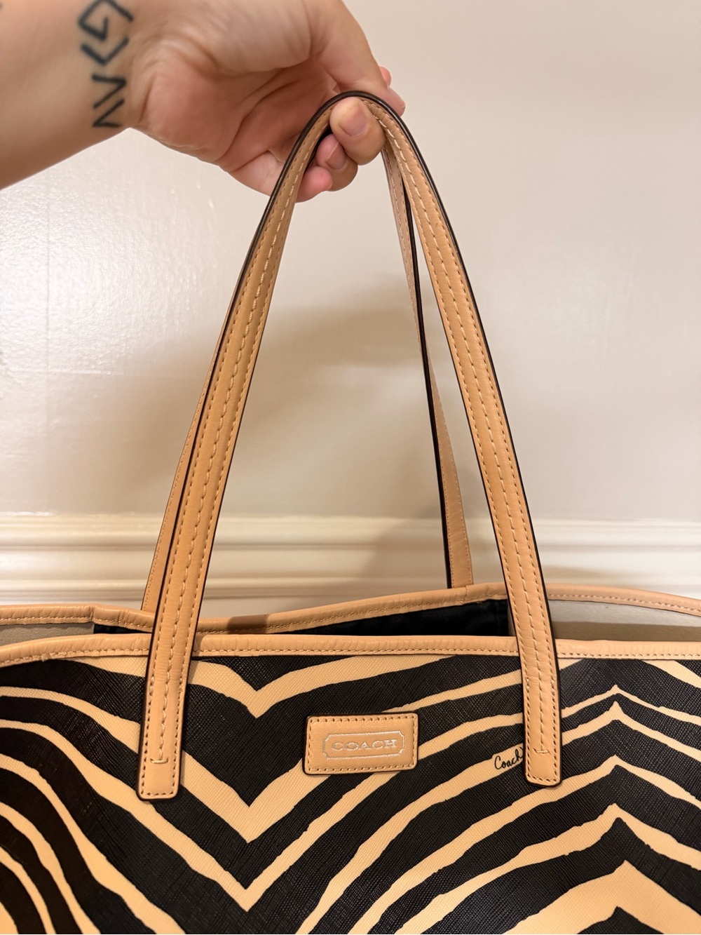 Coach Zebra-Print Leather Tote Bag in Black and Tan - Picture 4 of 6